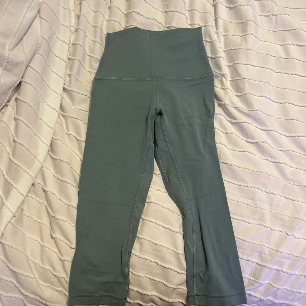 size 0 lululemon leggings crater blue high rise crop 23”